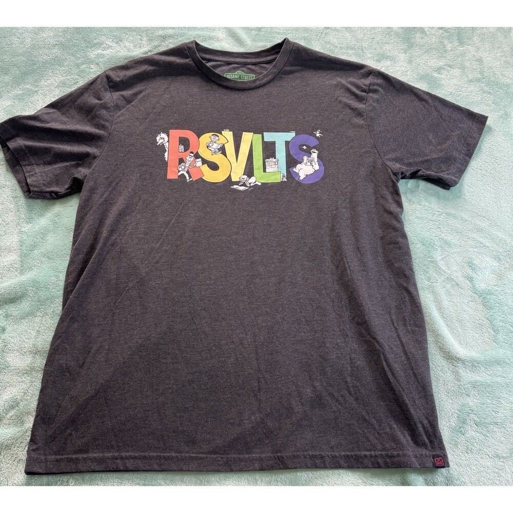 Rsvlts x Sesame Street Graphics Black T-Shirt - Men's Sz L